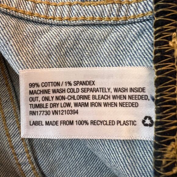 Isabel Maternity Side Panel Midi Light Wash Jean Shorts - Size 12/31 - NWT - Picture 5 of 8